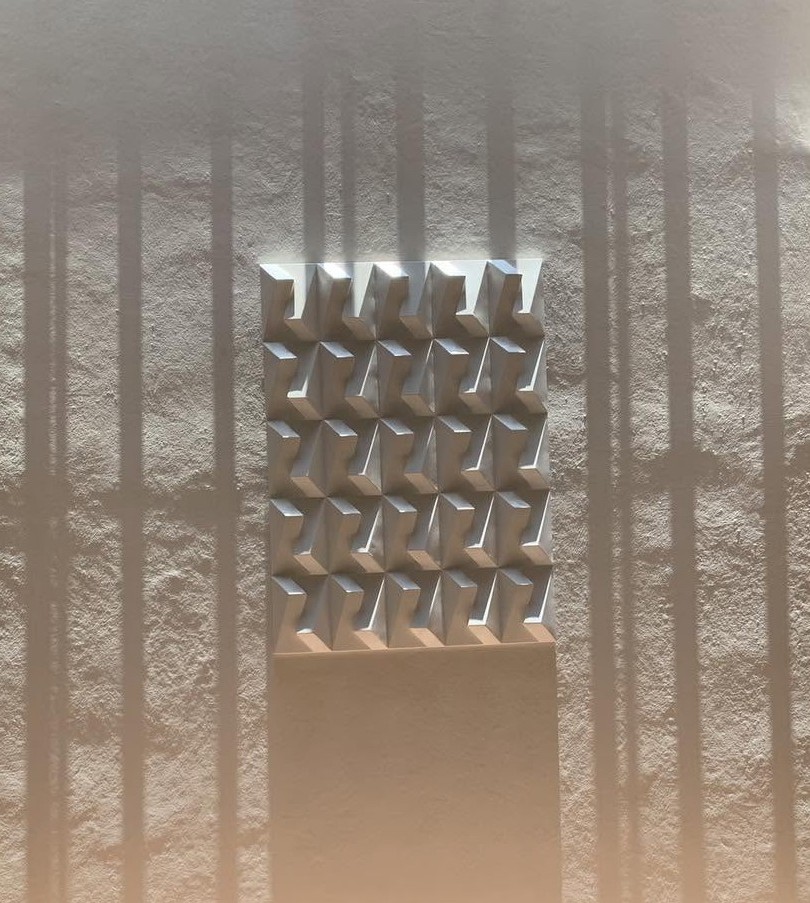 Sculpture piece